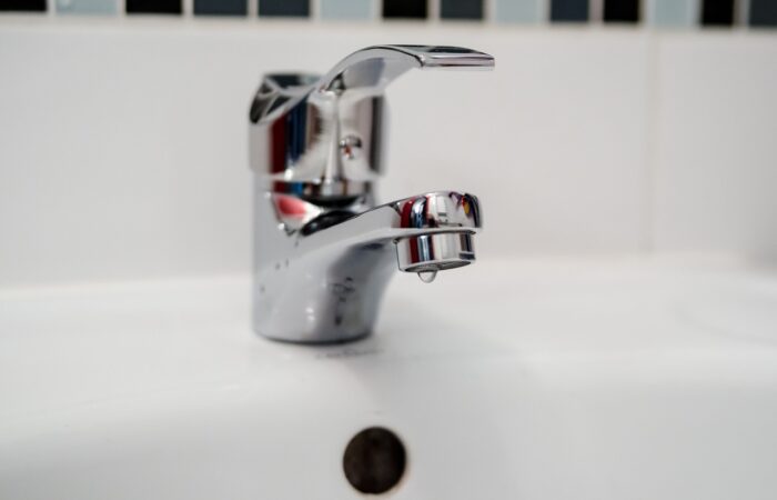Canalisations_bouchées_:_erreurs_à_éviter_et_astuces_à_suivre_pour_votre_maison