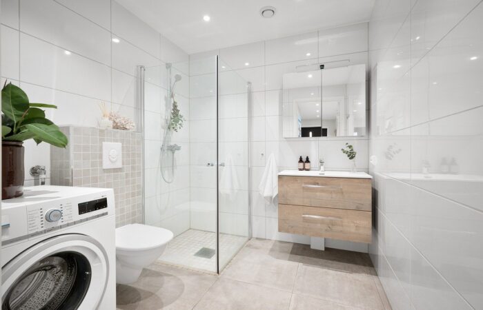 Salle_de_bain_marbrée_:_guide_pour_un_choix_élégant_et_durable